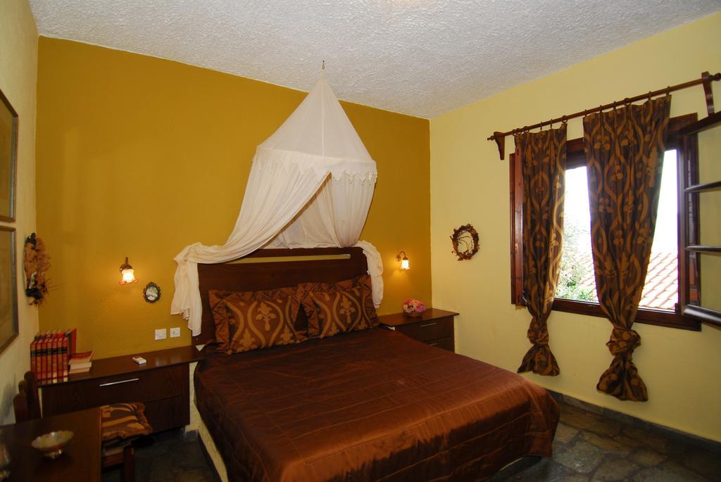 Villa Saint Andrews Bay à Milína Chambre photo